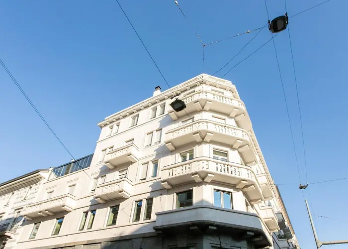 Le Corti Segrete. Petrella Apartment Mailand