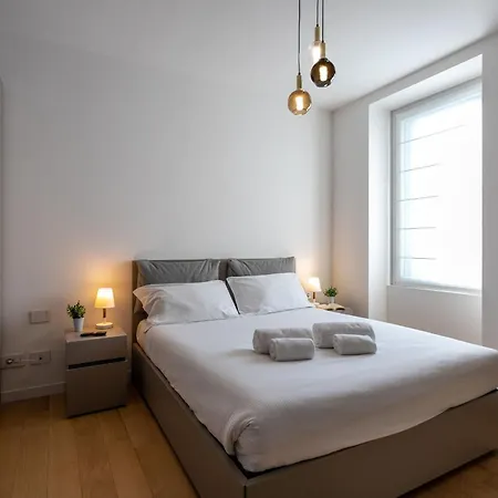 Apartamento Le Corti Segrete. Petrella Milán